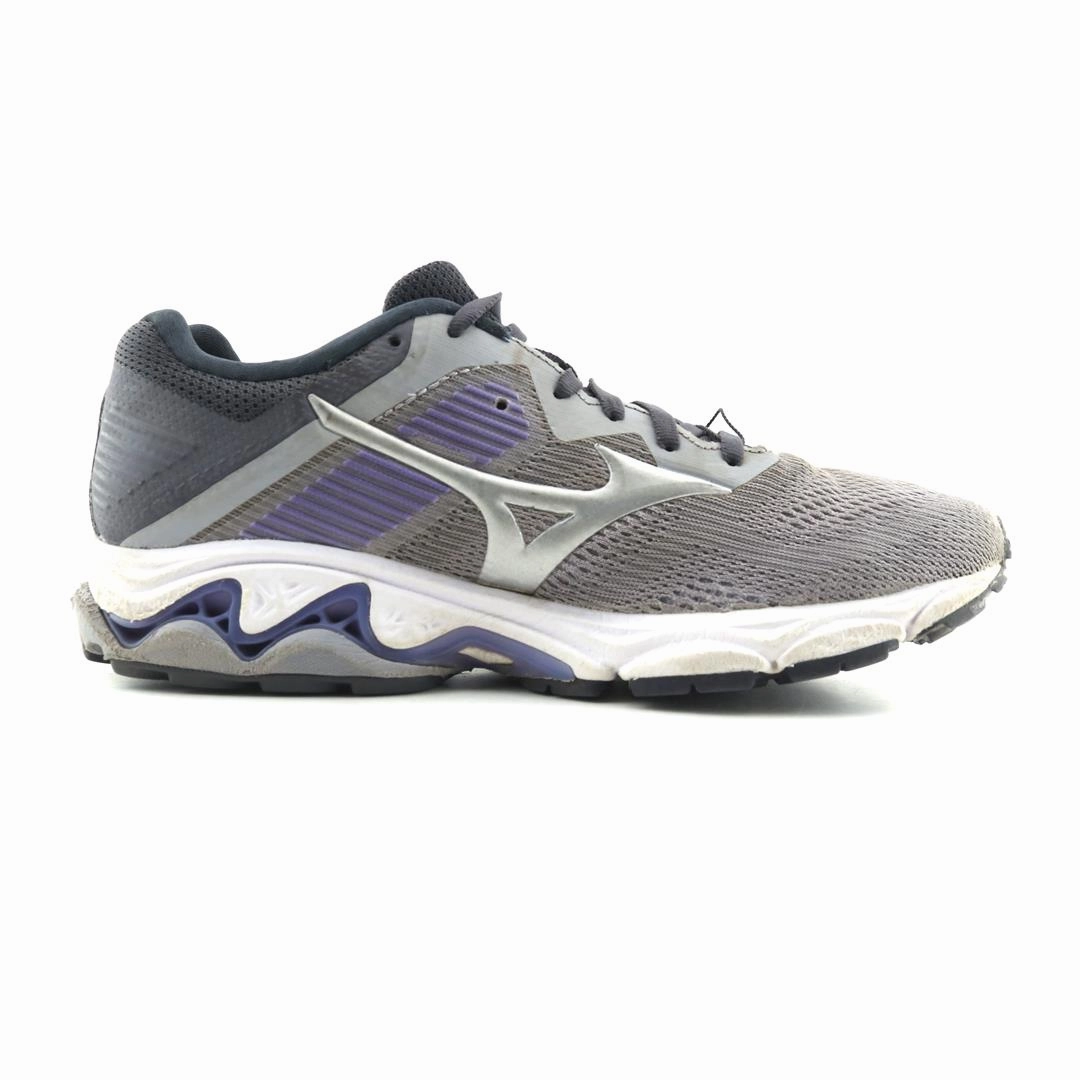 Gait Analysis Running Shoes MIZUNO WAVE INSPIRE 16