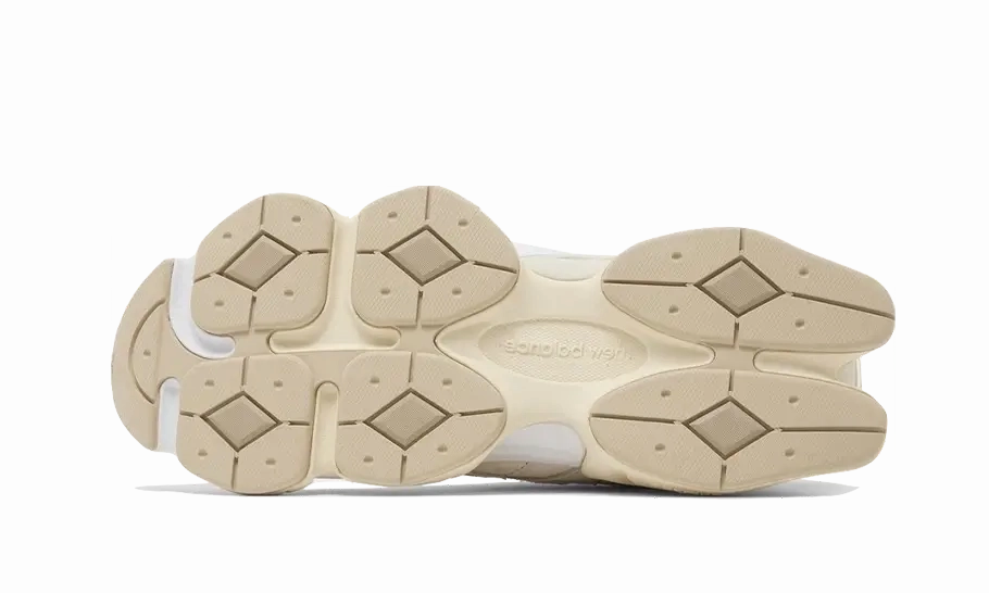 New Balance 9060 Sea Salt Brown New Balance 2002 Black