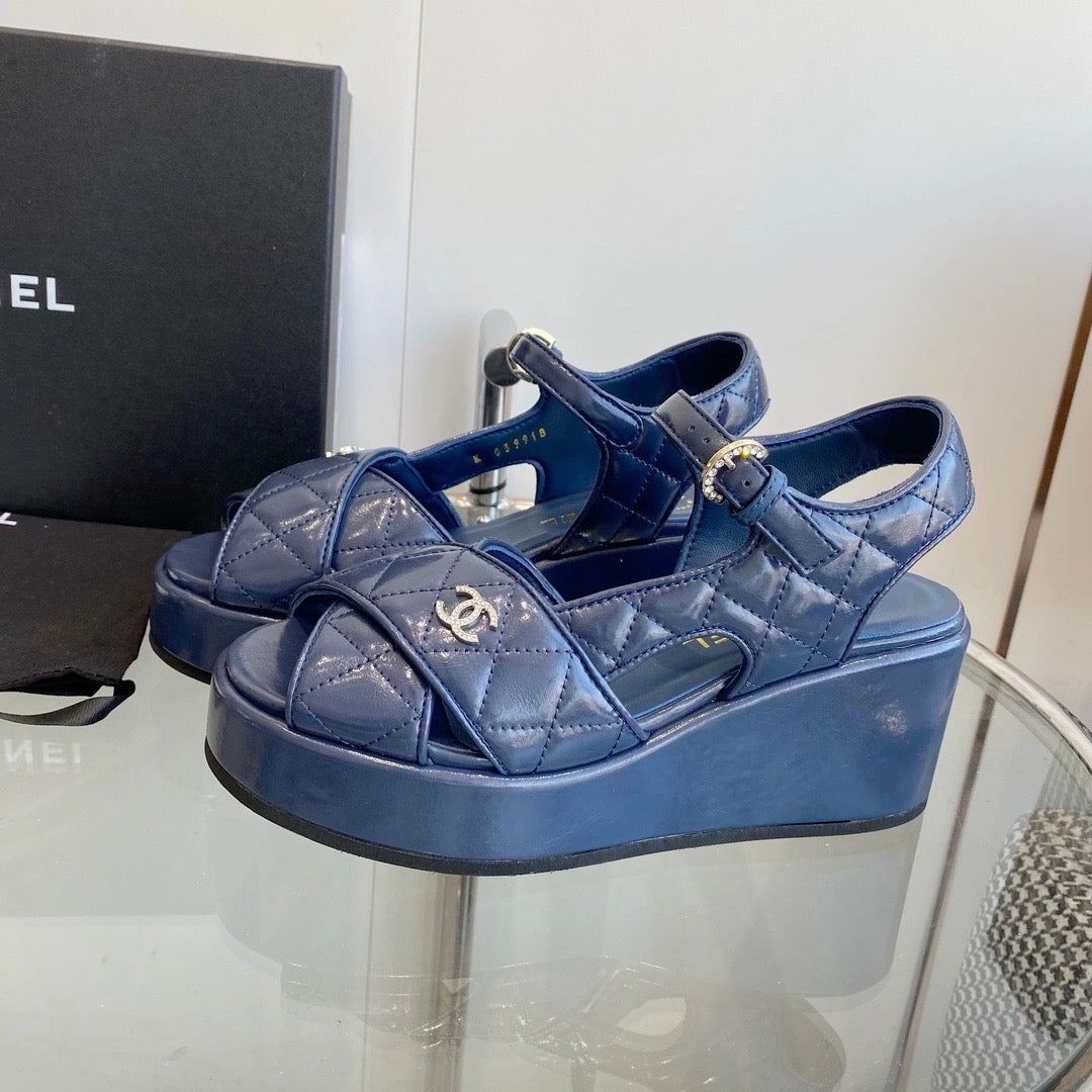 SE1318 CC Sandals /  Size5-10 Halcyon Sandals Resort