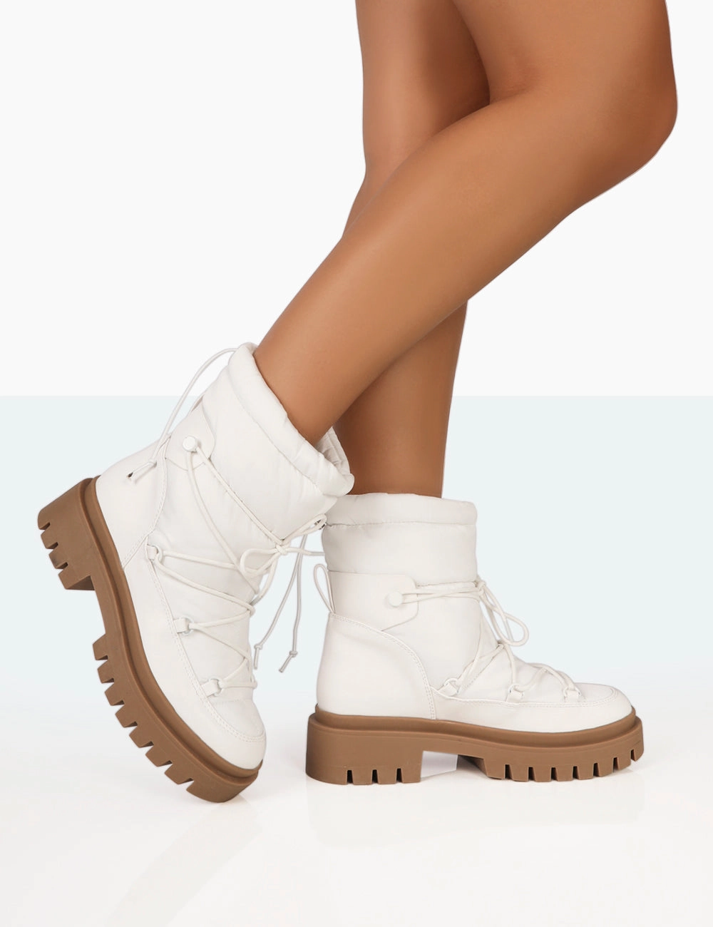 Snowy White Lace Up Chunky Sole Snow Ankle Boots Boots For The Snow And Ice