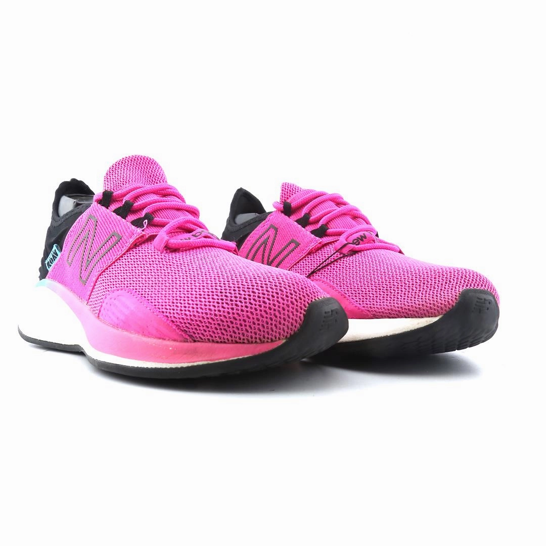 New Balance 991 Jjjjound NEW BALANCE FRESH FOAM ROAV V1