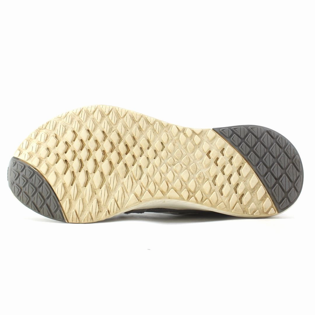 Pegasus Running Shoes ADIDAS EDGE LUX 3