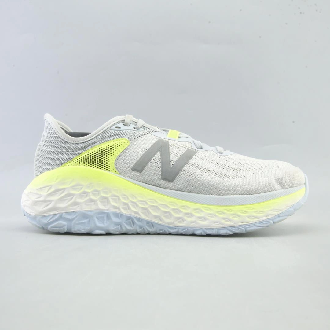 NEW BALANCE FRESH FOAM MORE V2 New Balance Dress Shoes Womens