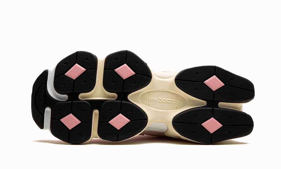 New Balance 9060 Crystal Pink New Balance 3000v3 Turf