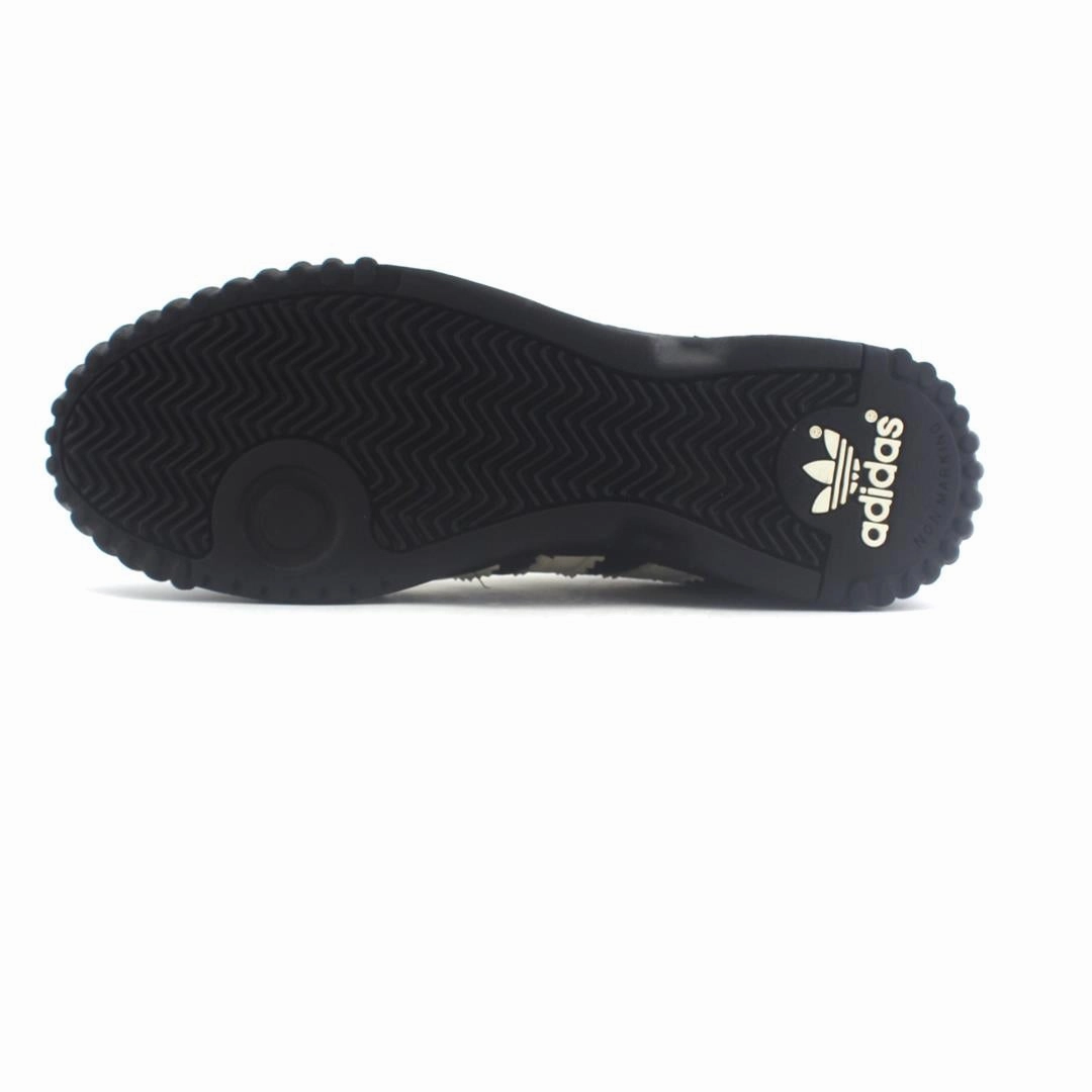 ADIDAS . Medford Oregon