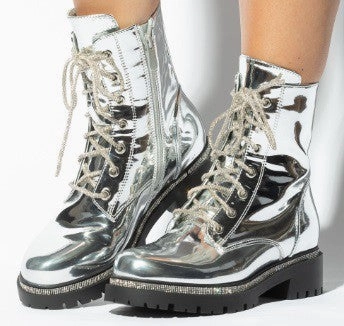SET BACK Silver Styling Combat Boots