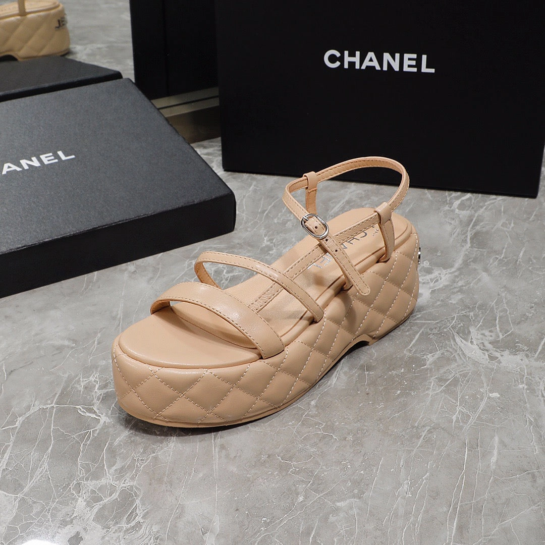 SE1022 CC Sandals / Size5-10 Sandals Huts Over Water