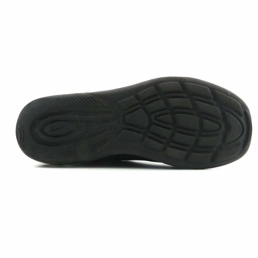 NIKE AIR MAX AXIS Foam Running Shoes