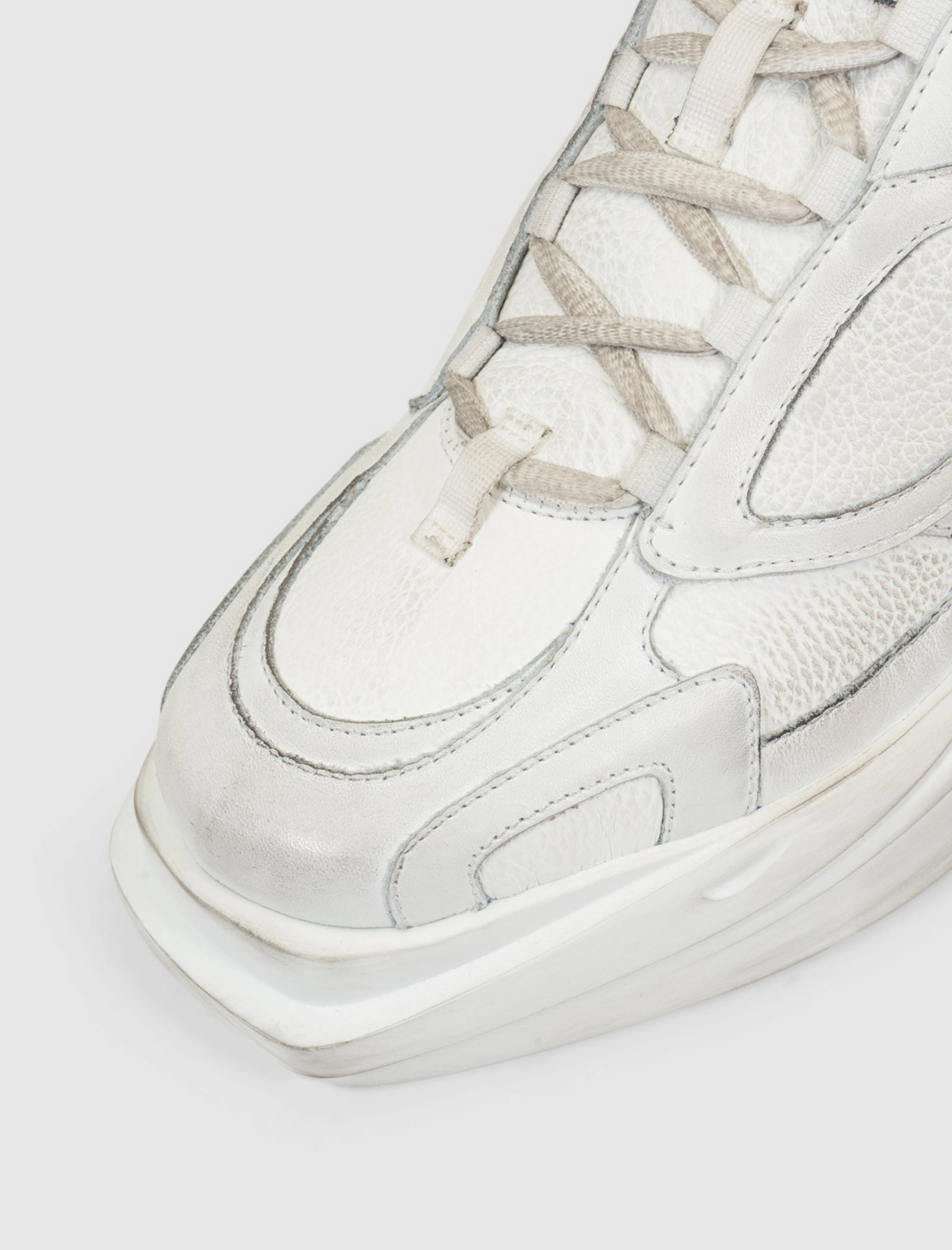 MONO HIKING SNEAKER Cute Summer Hiking Shoes