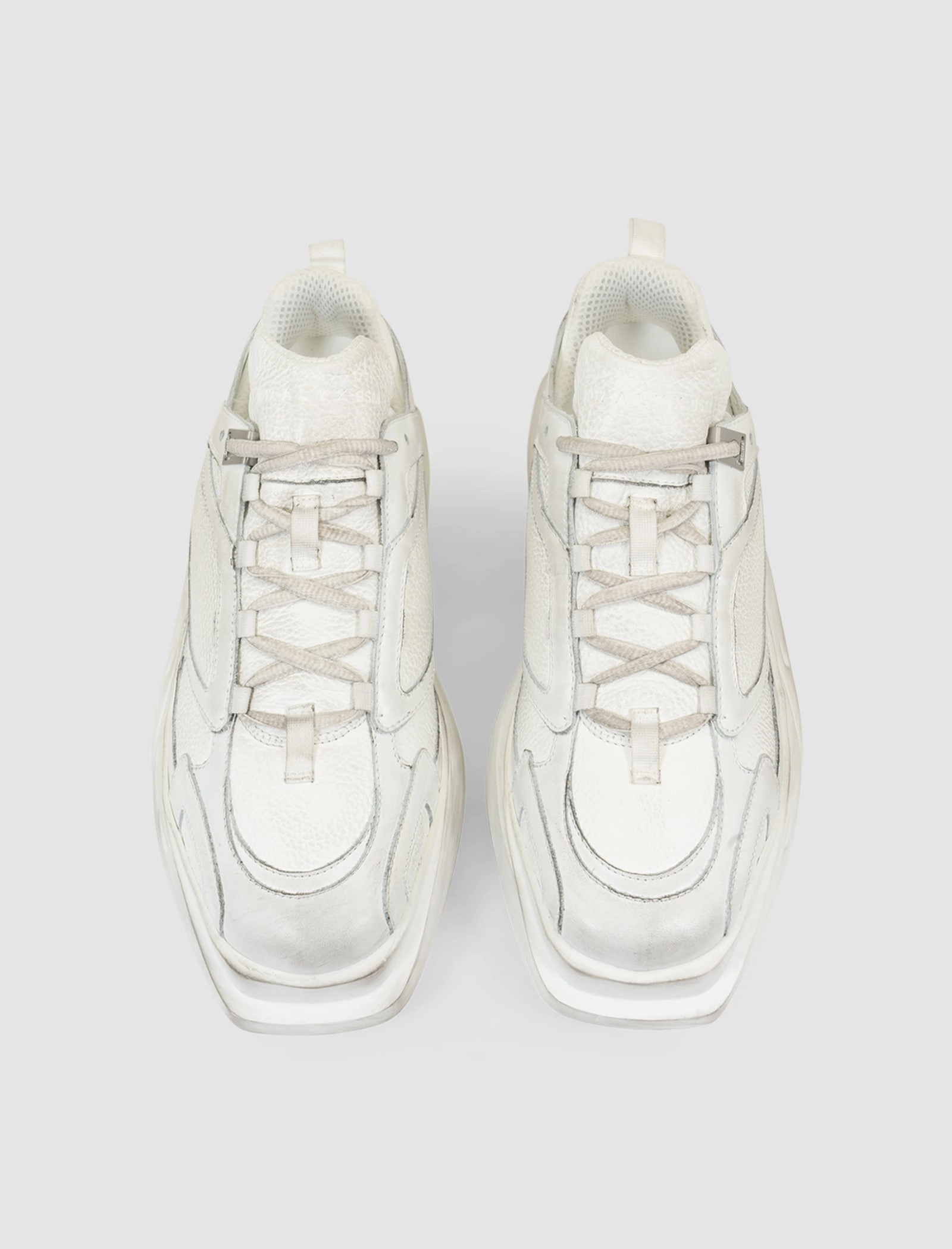 Best Affordable Hiking Shoes MONO HIKING SNEAKER