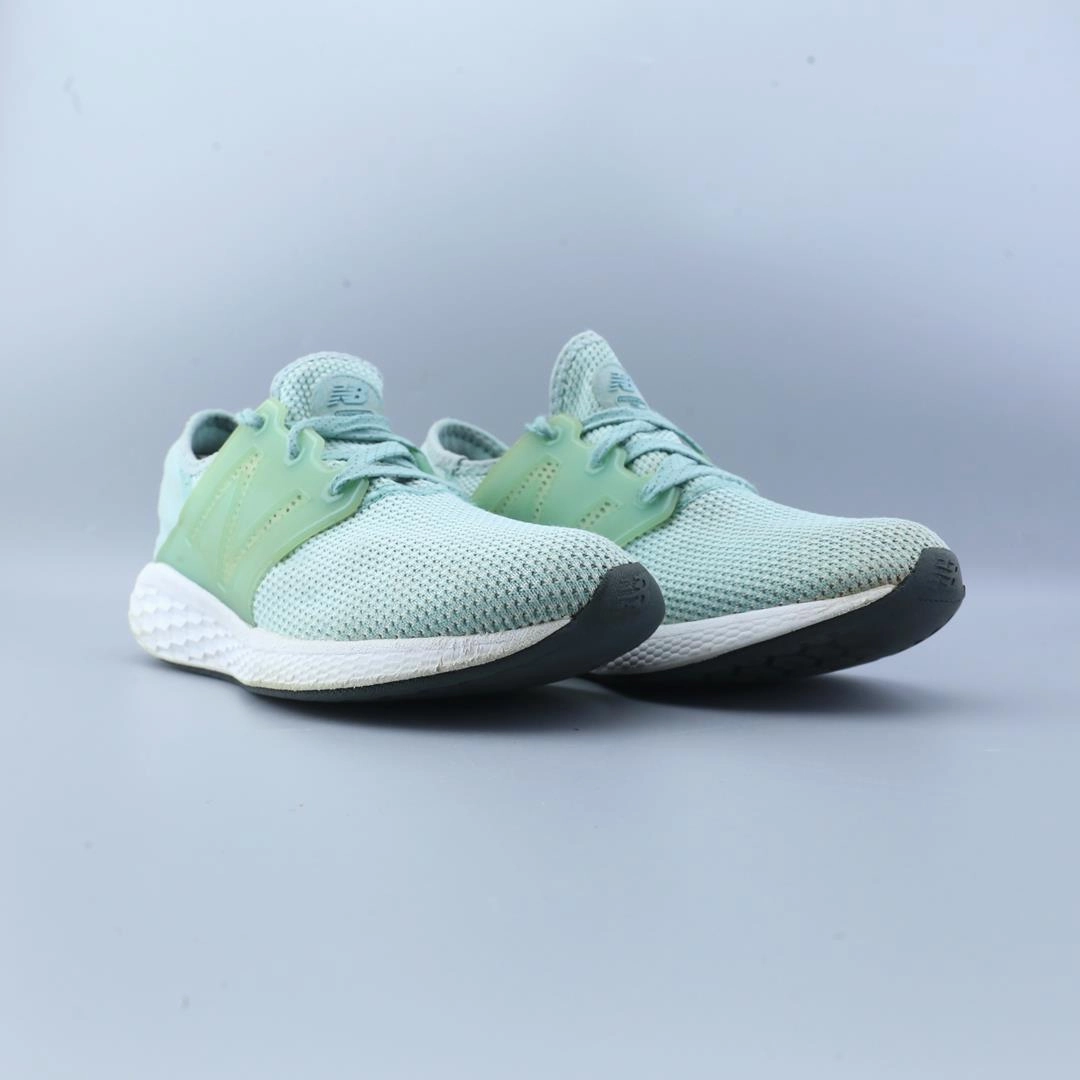 New Balance 550 White And Black NEW BALANCE FRESH FOAM CRUZ V2