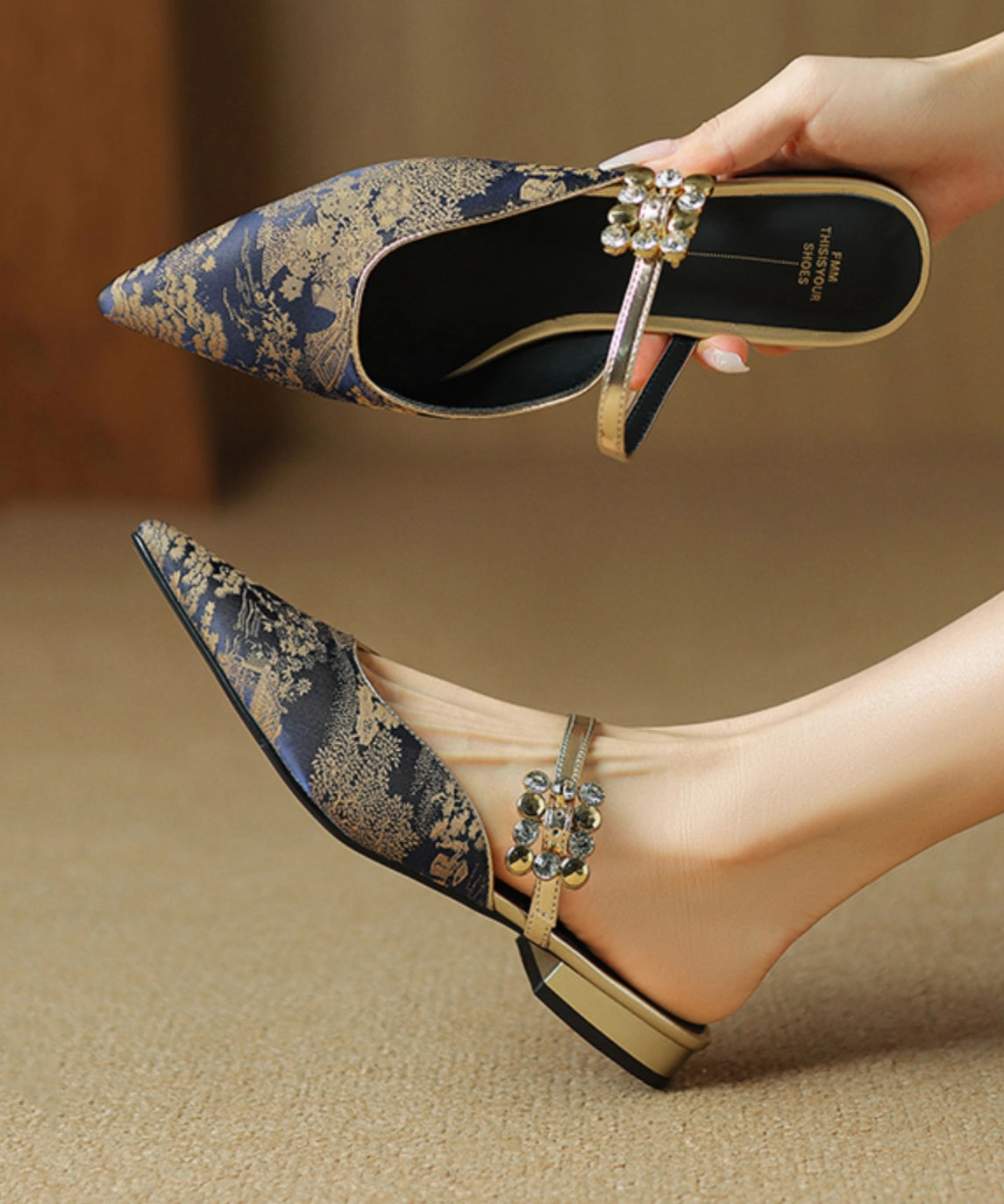 Used Sandals Green Chinese Style Splicing Zircon Slide Sandals Pointed Toe WT001