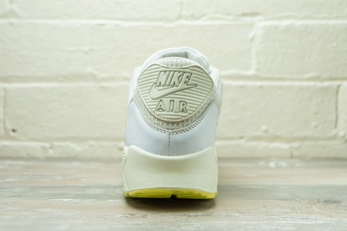 Skateboarding Nike Sb Shoes Nike Air Max 90 KAWS White 346115 111