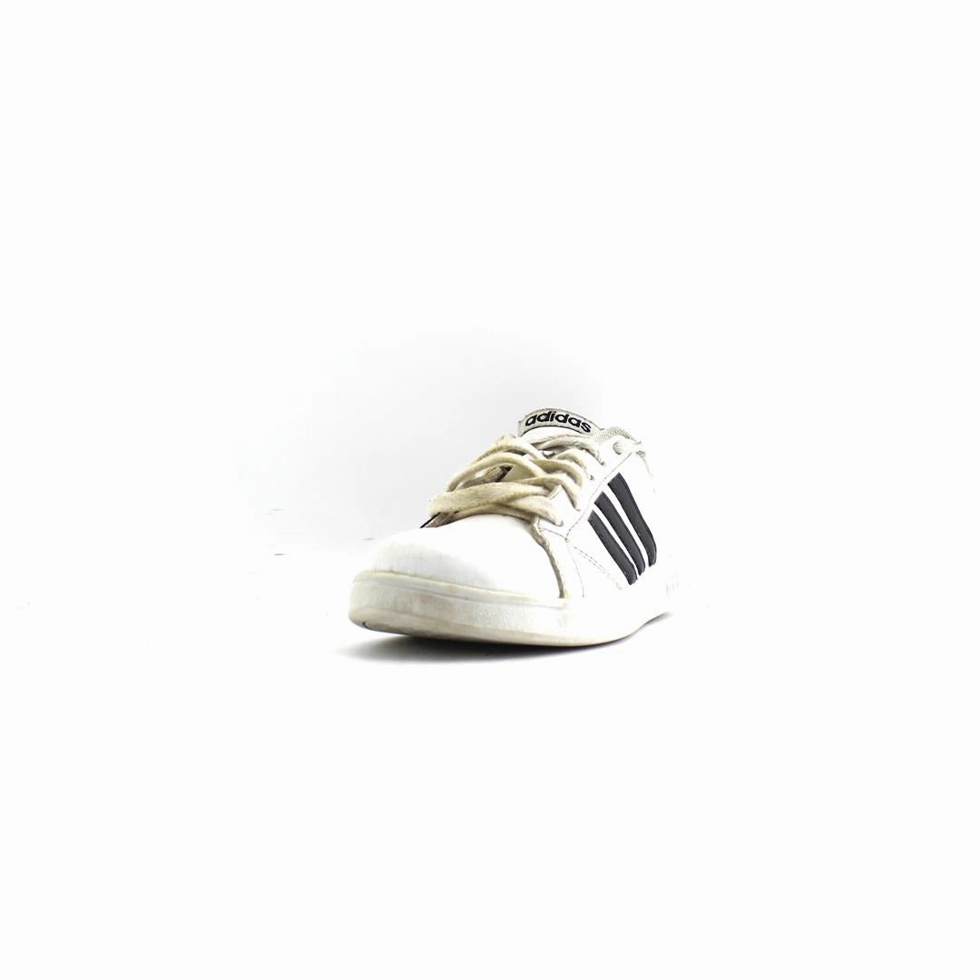 Does Shoes Run True To Size ADIDAS .