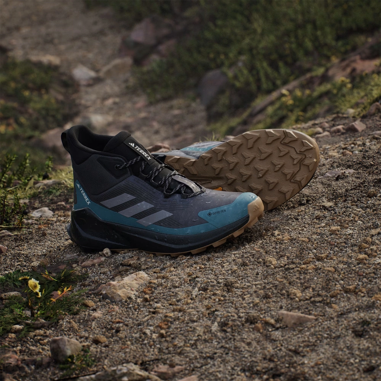 Hiking Shoes Online Adidas Terrex Trailmaker 2.0 Mid Gore-Tex Hiking Shoes Grey / Preloved Teal