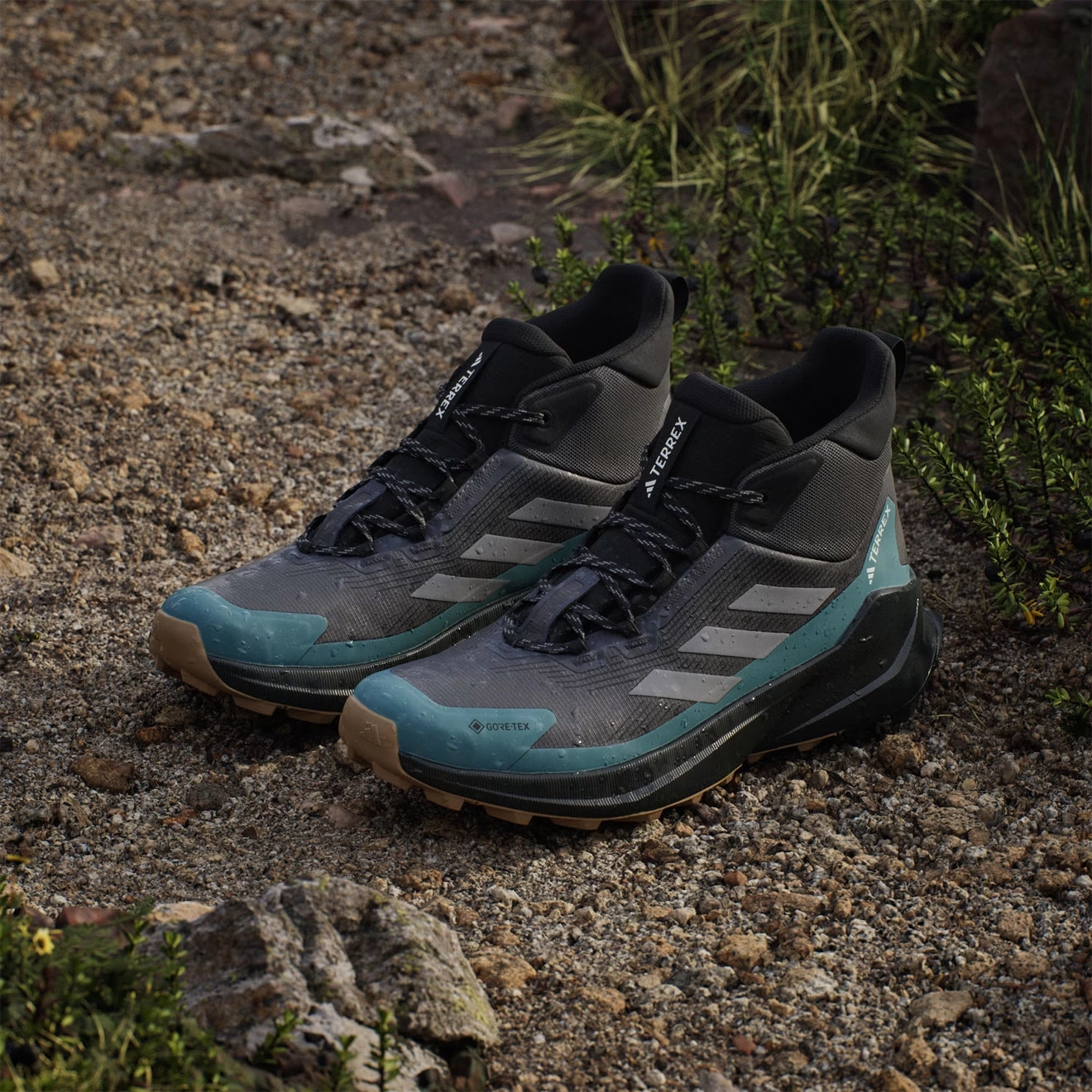 Best Hiking Shoes 2021 Adidas Terrex Trailmaker 2.0 Mid Gore-Tex Hiking Shoes Grey / Preloved Teal