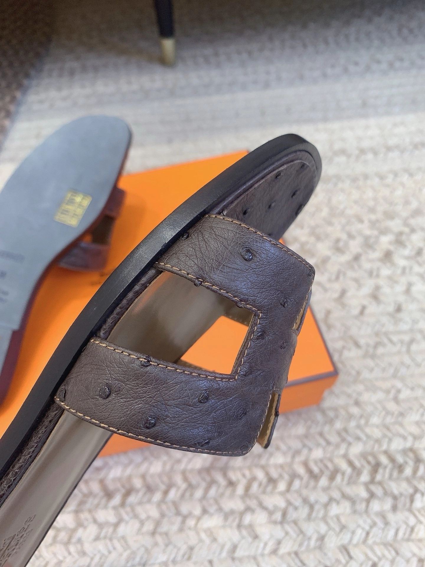 SE1582 Hermes Oran Sandal / Size5-12