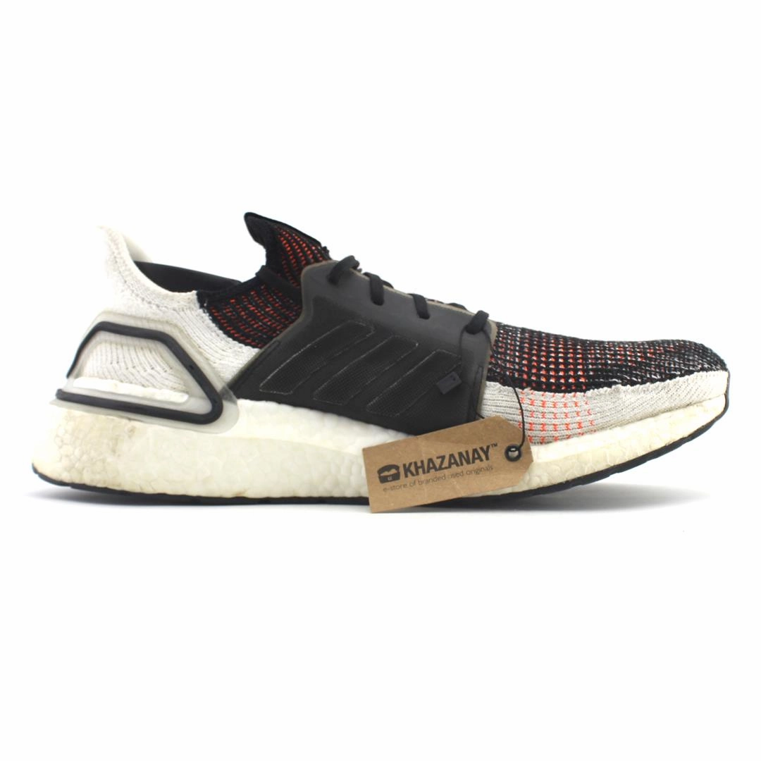 Novablast 4 Running Shoes ADIDAS  ULTRA BOOST 2019