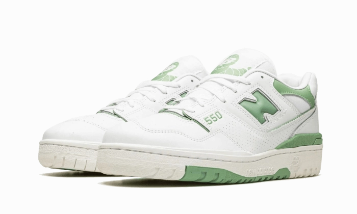 New Balance Fresh Foam Trail V3 New Balance 550 White Mint Green