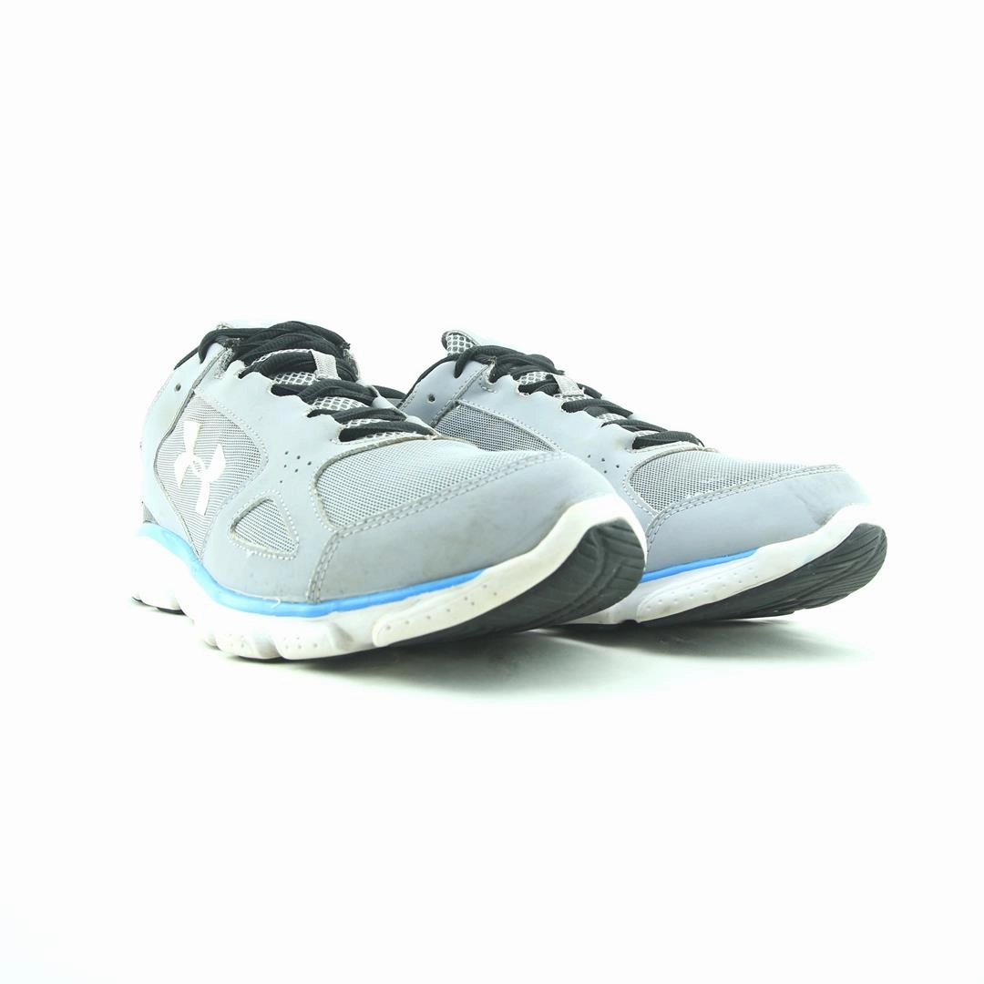 UNDER ARMOUR MICRO G ASSERT V Rabbit Running Shoes